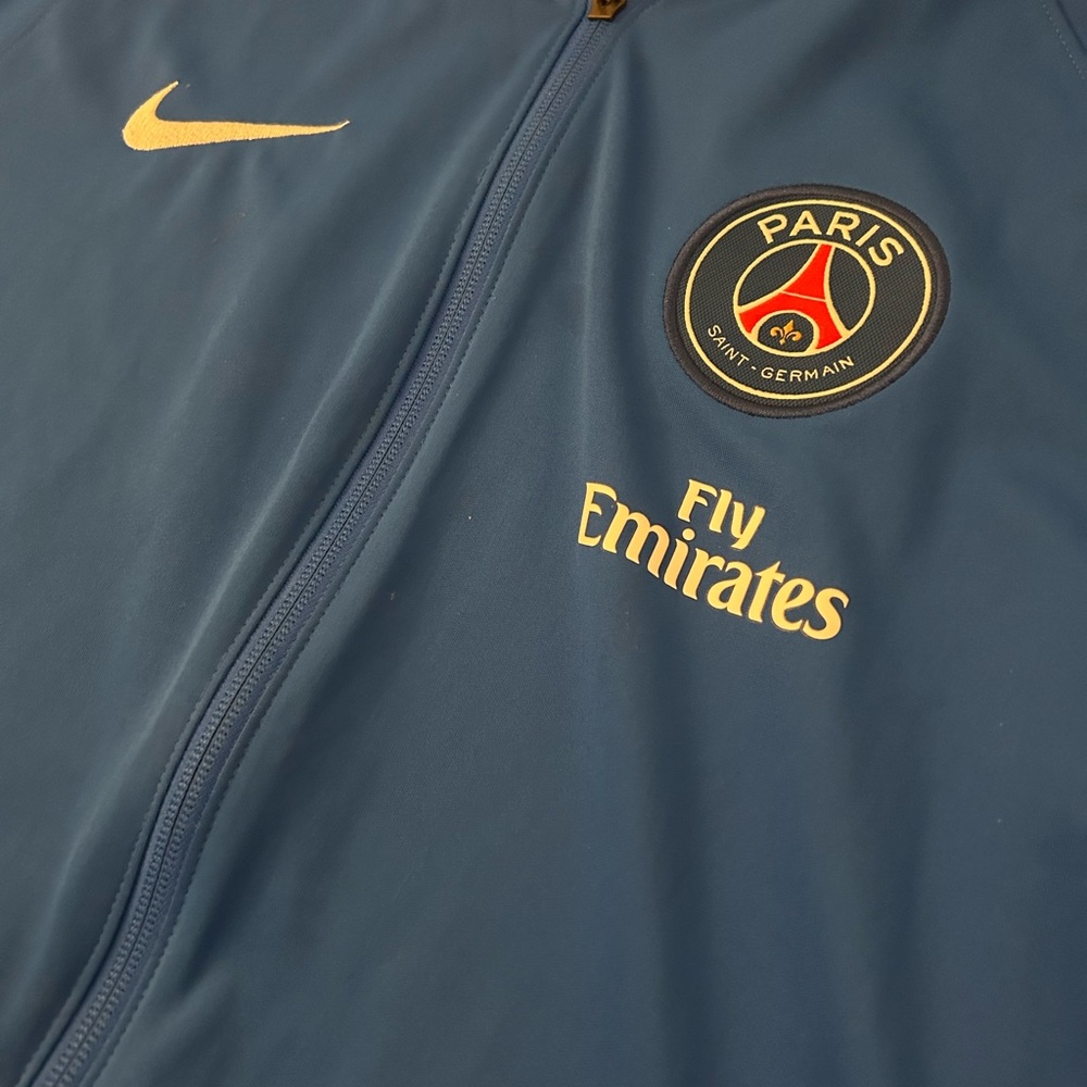 Paris Saint-Germain PSG Jacket - Picture 3 of 7